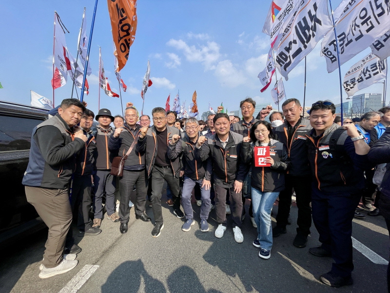 9d7c19352ad4f8e497da3f02e13751f3_1743989