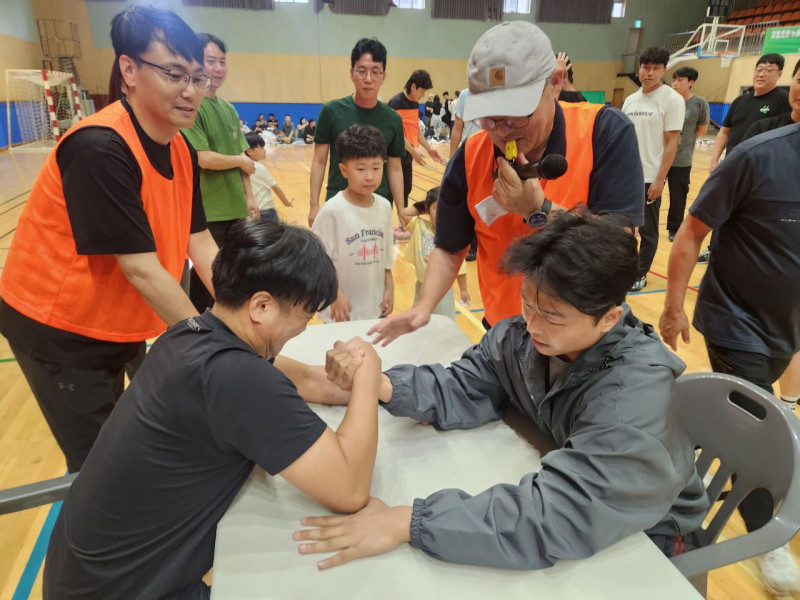 8f165fd8604ca5ebc856ceb1cc2f00a4_1758778