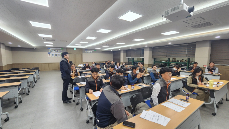 0a22e7141b1e1add6e9a01c2583b64a4_1761870738_059.jpg 0a22e7141b1e1add6e9a01c2583b64a4_1761870