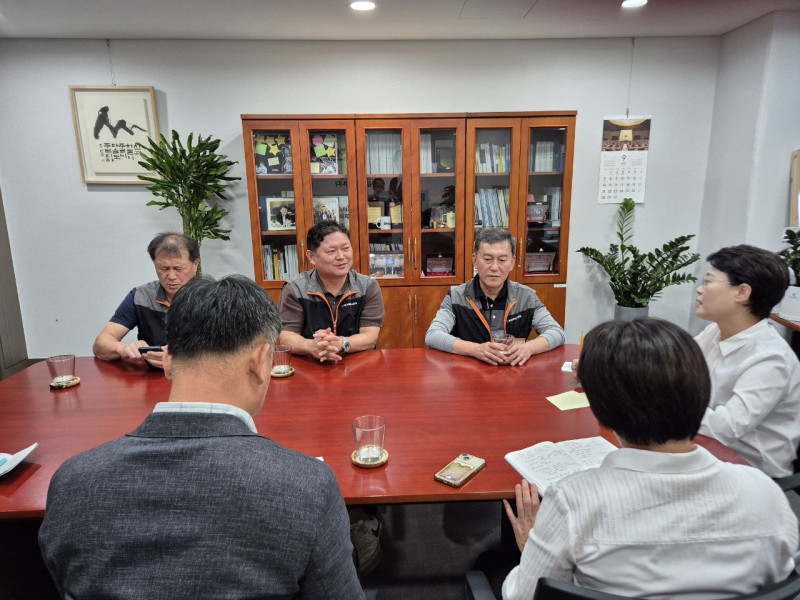 d3c6492d2873cd88a209cacea5c7eb21_1759293