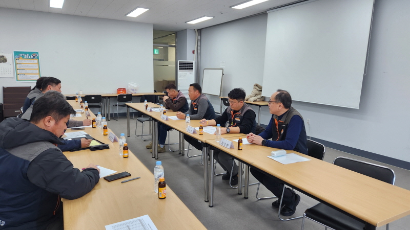 caa9f1a09b014b3d85a9e9a10fbc82ac_1765500593_2413.jpg caa9f1a09b014b3d85a9e9a10fbc82ac_1765500