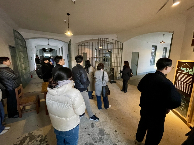 caa9f1a09b014b3d85a9e9a10fbc82ac_1765500